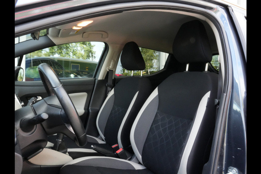 Nissan Micra 1.0 IG-T N-Connecta | Navigatie | DAB | Android/Apple Carplay Nissan Micra 1.0 IG-T N-Connecta | Navigatie | DAB | Android/Apple Carplay