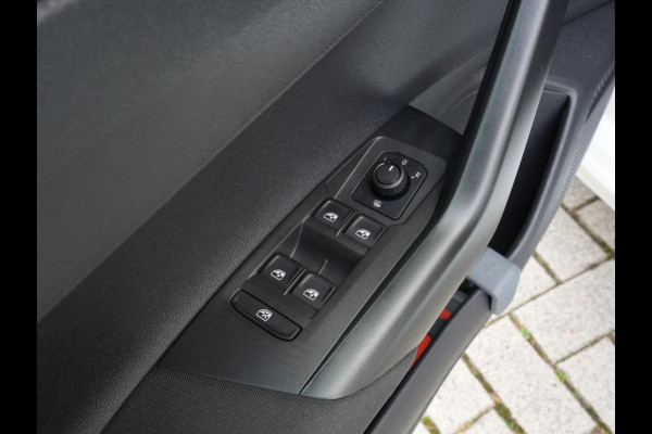 Volkswagen Polo 1.0 TSI Comfortline | Navigatie | DAB | Adaptive Cruise | Android/Apple Carplay Volkswagen Polo 1.0 TSI Comfortline | Navigatie | DAB | Adaptive Cruise | Android/Apple Carplay