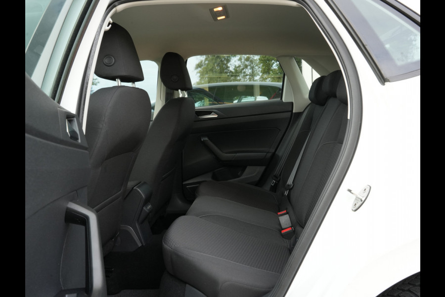 Volkswagen Polo 1.0 TSI Comfortline | Navigatie | DAB | Adaptive Cruise | Android/Apple Carplay Volkswagen Polo 1.0 TSI Comfortline | Navigatie | DAB | Adaptive Cruise | Android/Apple Carplay