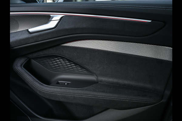 Audi A6 Avant 2.0 e-HYBRID QUATTRO S EDITION 299PK | S-SEATS | LUCHTVERING | PANORAMADAK | 360 CAMERA | EDITION ONE | B&O SOUND | HEAD-U