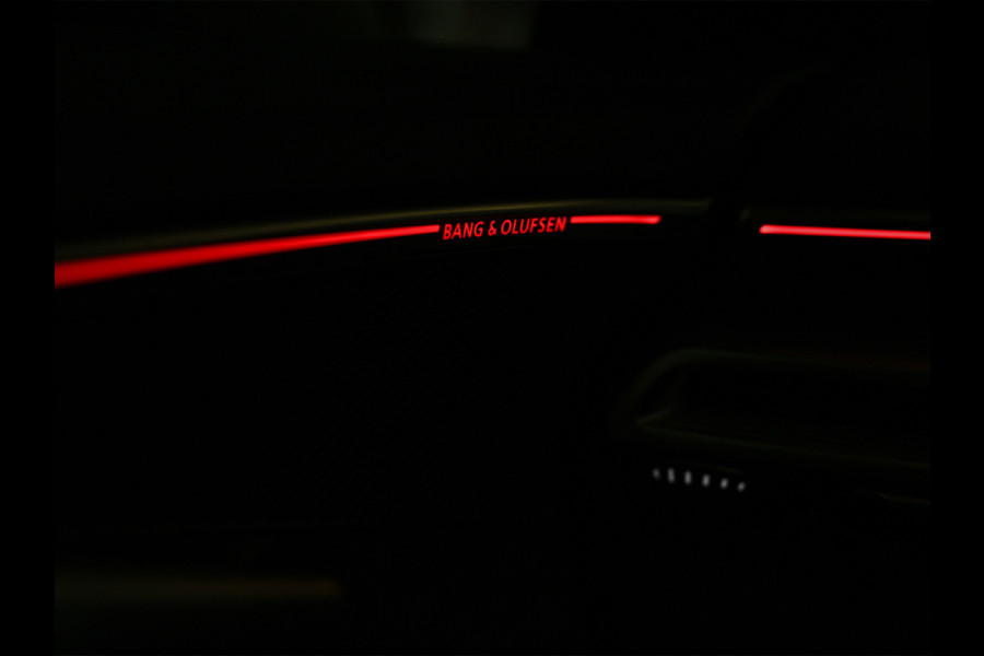 Audi A6 Avant 2.0 e-HYBRID QUATTRO S EDITION 299PK | S-SEATS | LUCHTVERING | PANORAMADAK | 360 CAMERA | EDITION ONE | B&O SOUND | HEAD-U