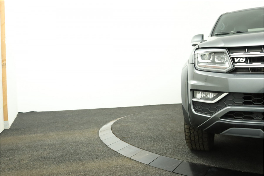 Volkswagen Amarok 3.0 TDI 4Motion DC Aventura Dubbele Cabine - Lichtmetalen Velgen 20'' - Cruise Control - Lederen Bekleding - Navigatie - Stoelverwarming - Bovag Garantie Volkswagen Amarok 3.0 TDI 4Motion DC Aventura Dubbele Cabine - Lichtmetalen Velgen 20'' - Cruise Control - Lederen Bekleding - Navigatie - Stoelverwarming - Bovag Garantie