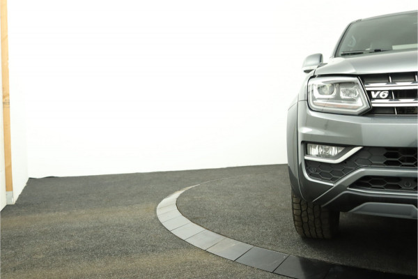 Volkswagen Amarok 3.0 TDI 4Motion DC Aventura Dubbele Cabine - Lichtmetalen Velgen 20'' - Cruise Control - Lederen Bekleding - Navigatie - Stoelverwarming - Bovag Garantie Volkswagen Amarok 3.0 TDI 4Motion DC Aventura Dubbele Cabine - Lichtmetalen Velgen 20'' - Cruise Control - Lederen Bekleding - Navigatie - Stoelverwarming - Bovag Garantie