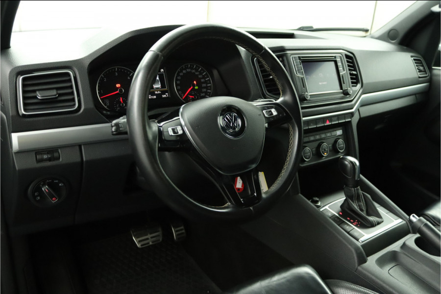 Volkswagen Amarok 3.0 TDI 4Motion DC Aventura Dubbele Cabine - Lichtmetalen Velgen 20'' - Cruise Control - Lederen Bekleding - Navigatie - Stoelverwarming - Bovag Garantie Volkswagen Amarok 3.0 TDI 4Motion DC Aventura Dubbele Cabine - Lichtmetalen Velgen 20'' - Cruise Control - Lederen Bekleding - Navigatie - Stoelverwarming - Bovag Garantie