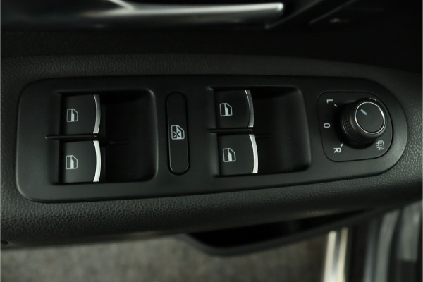 Volkswagen Amarok 3.0 TDI 4Motion DC Aventura Dubbele Cabine - Lichtmetalen Velgen 20'' - Cruise Control - Lederen Bekleding - Navigatie - Stoelverwarming - Bovag Garantie Volkswagen Amarok 3.0 TDI 4Motion DC Aventura Dubbele Cabine - Lichtmetalen Velgen 20'' - Cruise Control - Lederen Bekleding - Navigatie - Stoelverwarming - Bovag Garantie