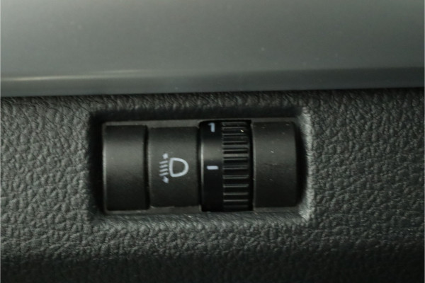 Volkswagen Amarok 3.0 TDI 4Motion DC Aventura Dubbele Cabine - Lichtmetalen Velgen 20'' - Cruise Control - Lederen Bekleding - Navigatie - Stoelverwarming - Bovag Garantie Volkswagen Amarok 3.0 TDI 4Motion DC Aventura Dubbele Cabine - Lichtmetalen Velgen 20'' - Cruise Control - Lederen Bekleding - Navigatie - Stoelverwarming - Bovag Garantie