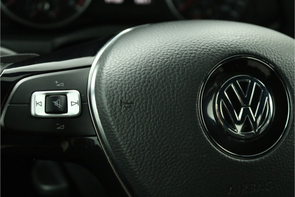 Volkswagen Amarok 3.0 TDI 4Motion DC Aventura Dubbele Cabine - Lichtmetalen Velgen 20'' - Cruise Control - Lederen Bekleding - Navigatie - Stoelverwarming - Bovag Garantie Volkswagen Amarok 3.0 TDI 4Motion DC Aventura Dubbele Cabine - Lichtmetalen Velgen 20'' - Cruise Control - Lederen Bekleding - Navigatie - Stoelverwarming - Bovag Garantie