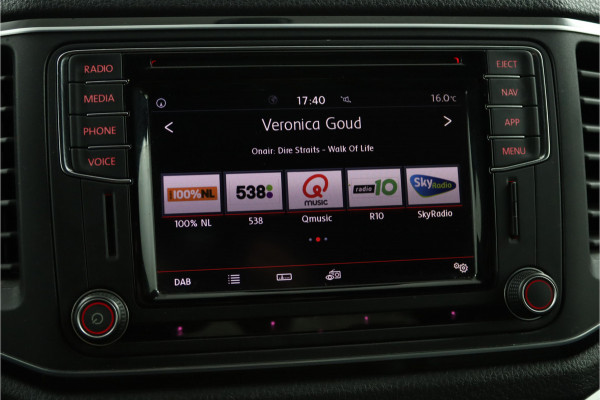 Volkswagen Amarok 3.0 TDI 4Motion DC Aventura Dubbele Cabine - Lichtmetalen Velgen 20'' - Cruise Control - Lederen Bekleding - Navigatie - Stoelverwarming - Bovag Garantie Volkswagen Amarok 3.0 TDI 4Motion DC Aventura Dubbele Cabine - Lichtmetalen Velgen 20'' - Cruise Control - Lederen Bekleding - Navigatie - Stoelverwarming - Bovag Garantie