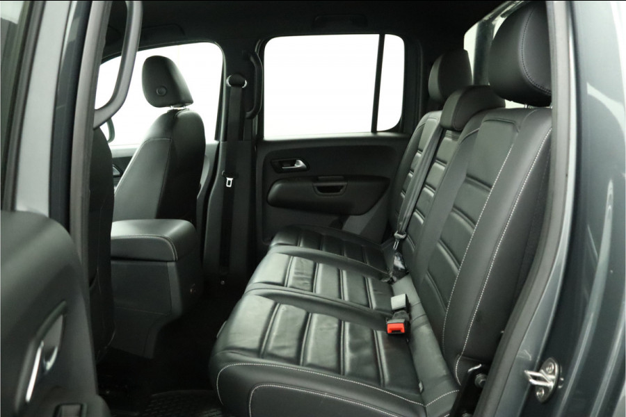 Volkswagen Amarok 3.0 TDI 4Motion DC Aventura Dubbele Cabine - Lichtmetalen Velgen 20'' - Cruise Control - Lederen Bekleding - Navigatie - Stoelverwarming - Bovag Garantie Volkswagen Amarok 3.0 TDI 4Motion DC Aventura Dubbele Cabine - Lichtmetalen Velgen 20'' - Cruise Control - Lederen Bekleding - Navigatie - Stoelverwarming - Bovag Garantie
