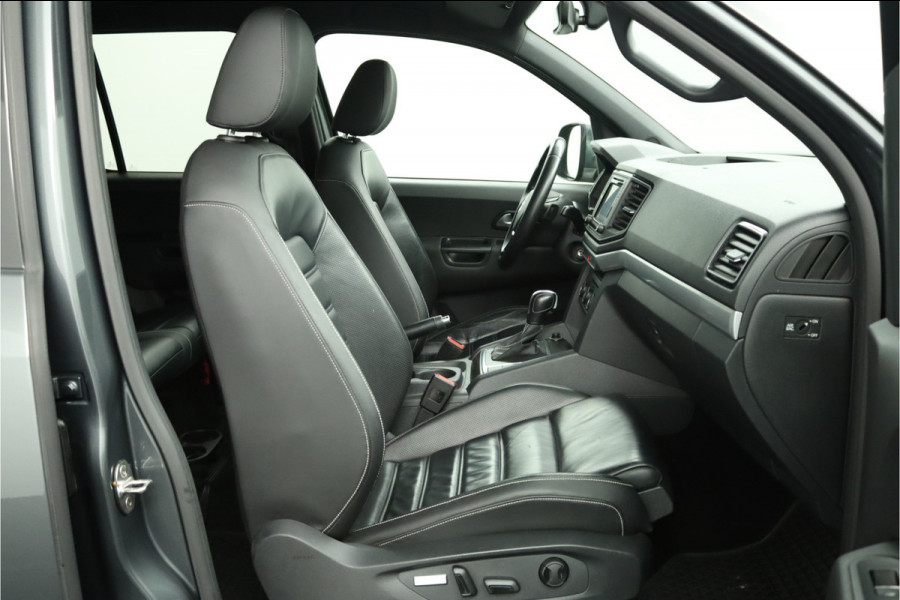 Volkswagen Amarok 3.0 TDI 4Motion DC Aventura Dubbele Cabine - Lichtmetalen Velgen 20'' - Cruise Control - Lederen Bekleding - Navigatie - Stoelverwarming - Bovag Garantie Volkswagen Amarok 3.0 TDI 4Motion DC Aventura Dubbele Cabine - Lichtmetalen Velgen 20'' - Cruise Control - Lederen Bekleding - Navigatie - Stoelverwarming - Bovag Garantie