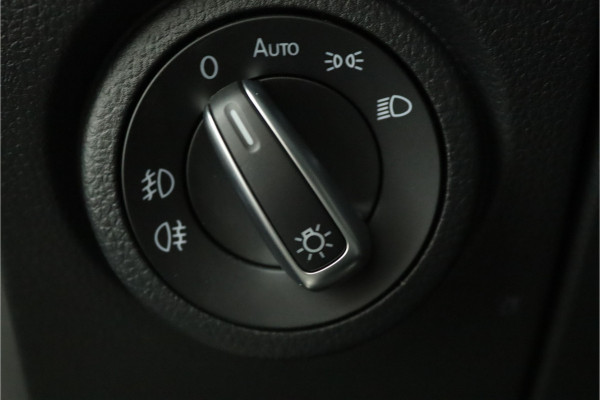 Volkswagen Amarok 3.0 TDI 4Motion DC Aventura Dubbele Cabine - Lichtmetalen Velgen 20'' - Cruise Control - Lederen Bekleding - Navigatie - Stoelverwarming - Bovag Garantie Volkswagen Amarok 3.0 TDI 4Motion DC Aventura Dubbele Cabine - Lichtmetalen Velgen 20'' - Cruise Control - Lederen Bekleding - Navigatie - Stoelverwarming - Bovag Garantie