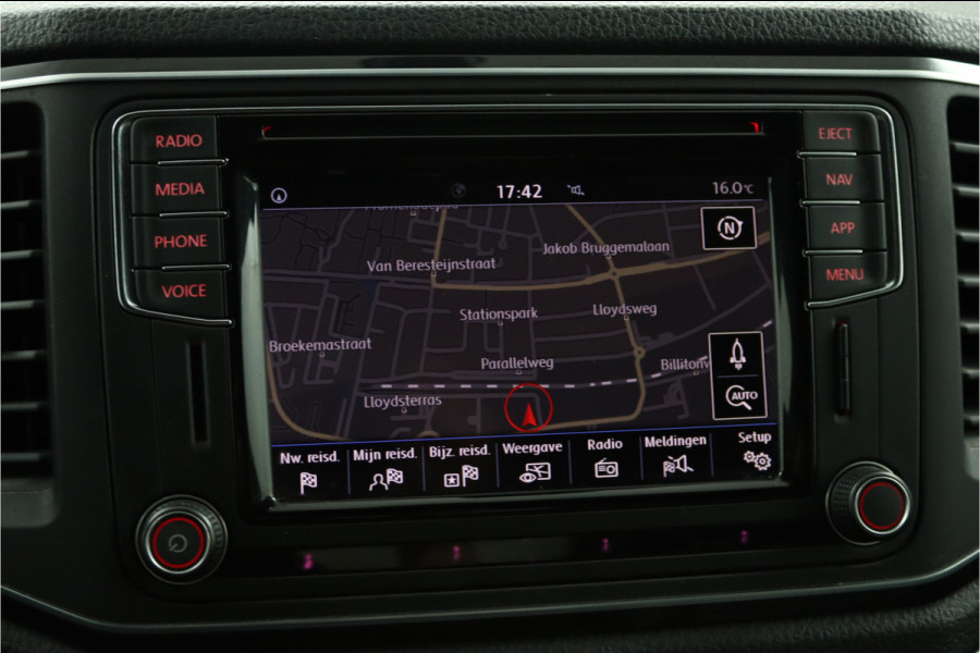 Volkswagen Amarok 3.0 TDI 4Motion DC Aventura Dubbele Cabine - Lichtmetalen Velgen 20'' - Cruise Control - Lederen Bekleding - Navigatie - Stoelverwarming - Bovag Garantie Volkswagen Amarok 3.0 TDI 4Motion DC Aventura Dubbele Cabine - Lichtmetalen Velgen 20'' - Cruise Control - Lederen Bekleding - Navigatie - Stoelverwarming - Bovag Garantie