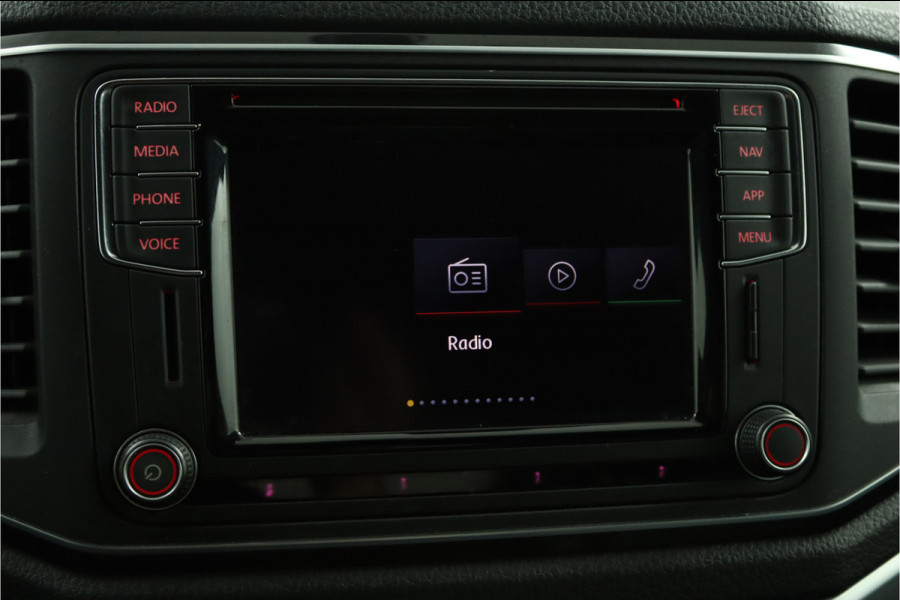 Volkswagen Amarok 3.0 TDI 4Motion DC Aventura Dubbele Cabine - Lichtmetalen Velgen 20'' - Cruise Control - Lederen Bekleding - Navigatie - Stoelverwarming - Bovag Garantie Volkswagen Amarok 3.0 TDI 4Motion DC Aventura Dubbele Cabine - Lichtmetalen Velgen 20'' - Cruise Control - Lederen Bekleding - Navigatie - Stoelverwarming - Bovag Garantie