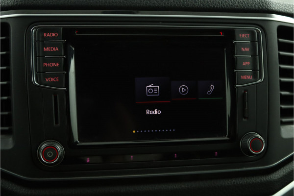 Volkswagen Amarok 3.0 TDI 4Motion DC Aventura Dubbele Cabine - Lichtmetalen Velgen 20'' - Cruise Control - Lederen Bekleding - Navigatie - Stoelverwarming - Bovag Garantie Volkswagen Amarok 3.0 TDI 4Motion DC Aventura Dubbele Cabine - Lichtmetalen Velgen 20'' - Cruise Control - Lederen Bekleding - Navigatie - Stoelverwarming - Bovag Garantie