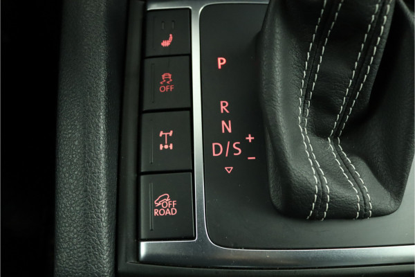 Volkswagen Amarok 3.0 TDI 4Motion DC Aventura Dubbele Cabine - Lichtmetalen Velgen 20'' - Cruise Control - Lederen Bekleding - Navigatie - Stoelverwarming - Bovag Garantie Volkswagen Amarok 3.0 TDI 4Motion DC Aventura Dubbele Cabine - Lichtmetalen Velgen 20'' - Cruise Control - Lederen Bekleding - Navigatie - Stoelverwarming - Bovag Garantie