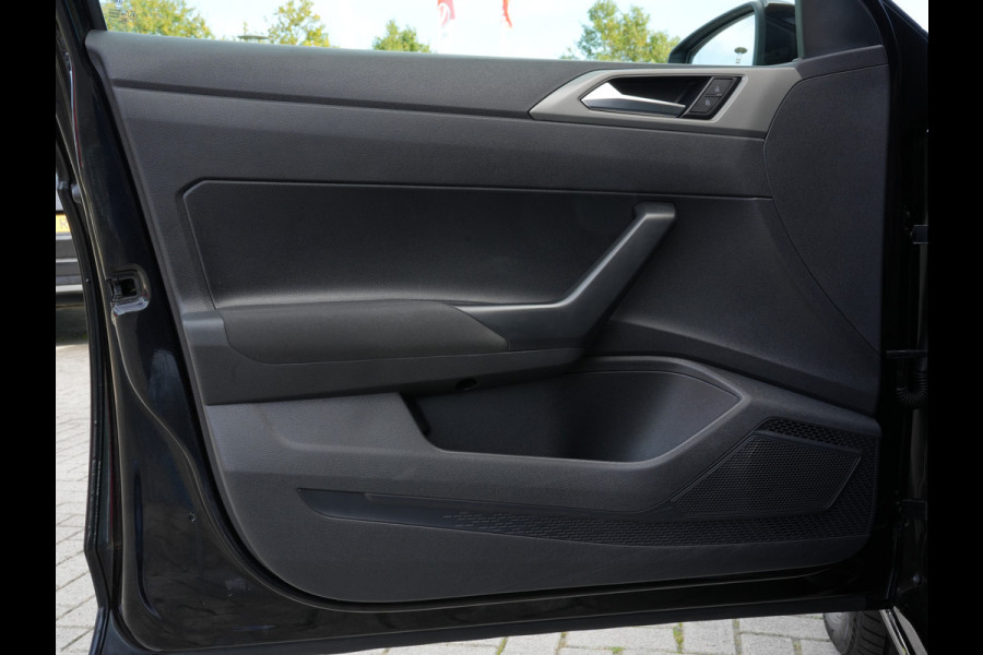 Volkswagen Polo 1.0 TSI Automaat Comfortline | Navigatie | DAB | Adaptive Cruise | Android/Apple Carplay Volkswagen Polo 1.0 TSI Automaat Comfortline | Navigatie | DAB | Adaptive Cruise | Android/Apple Carplay