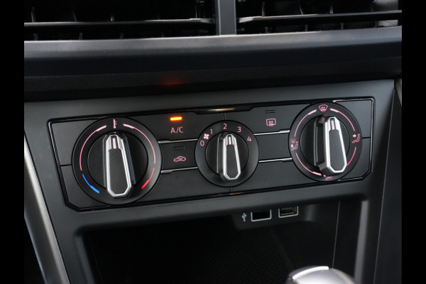 Volkswagen Polo 1.0 TSI Automaat Comfortline | Navigatie | DAB | Adaptive Cruise | Android/Apple Carplay Volkswagen Polo 1.0 TSI Automaat Comfortline | Navigatie | DAB | Adaptive Cruise | Android/Apple Carplay