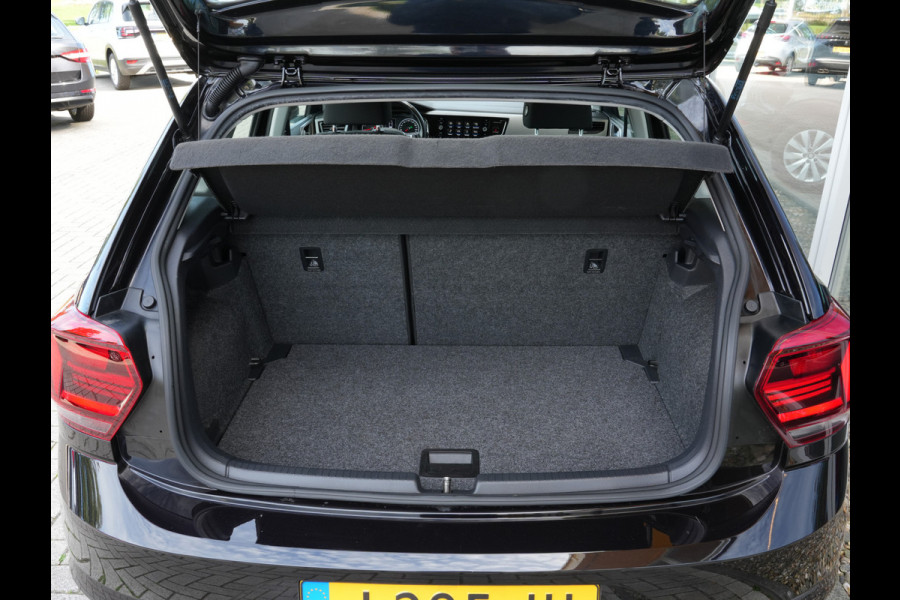 Volkswagen Polo 1.0 TSI Automaat Comfortline | Navigatie | DAB | Adaptive Cruise | Android/Apple Carplay Volkswagen Polo 1.0 TSI Automaat Comfortline | Navigatie | DAB | Adaptive Cruise | Android/Apple Carplay