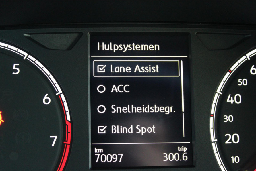 Volkswagen T-Cross 1.0 TSI Life ACC PDC Navi Carplay Nap