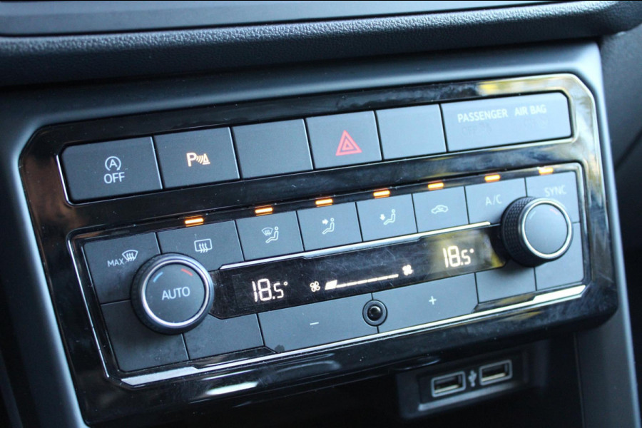 Volkswagen T-Cross 1.0 TSI Life ACC PDC Navi Carplay Nap