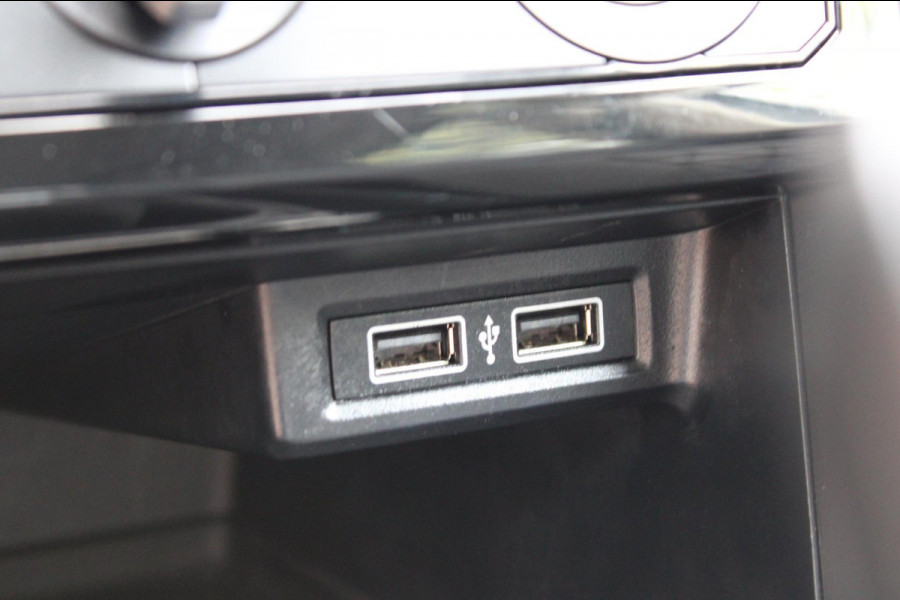 Volkswagen T-Cross 1.0 TSI Life ACC PDC Navi Carplay Nap