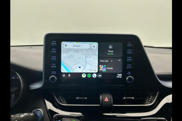Toyota C-HR 2.0 Hybrid Bi-Tone Carplay Camera Climate-control Cruise Toyota C-HR 2.0 Hybrid Bi-Tone Carplay Camera Climate-control Cruise