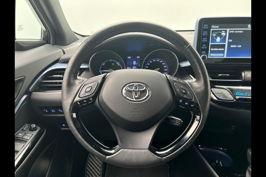 Toyota C-HR 2.0 Hybrid Bi-Tone Carplay Camera Climate-control Cruise Toyota C-HR 2.0 Hybrid Bi-Tone Carplay Camera Climate-control Cruise