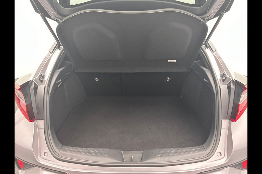 Toyota C-HR 2.0 Hybrid Bi-Tone Carplay Camera Climate-control Cruise Toyota C-HR 2.0 Hybrid Bi-Tone Carplay Camera Climate-control Cruise