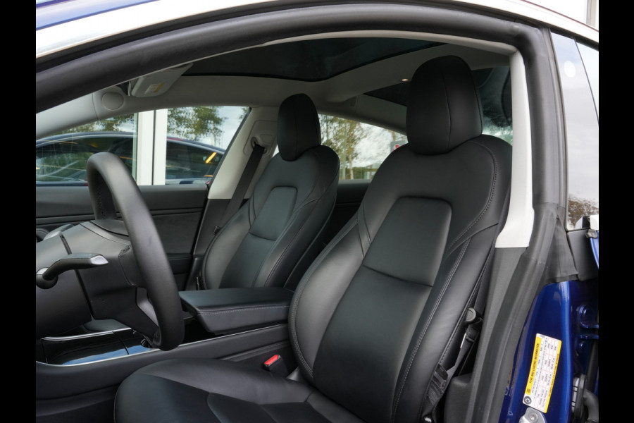 Tesla Model 3 Long Range AWD 75 kWh | Full Autopilot 3 | Navigatie | Climate Control Tesla Model 3 Long Range AWD 75 kWh | Full Autopilot 3 | Navigatie | Climate Control