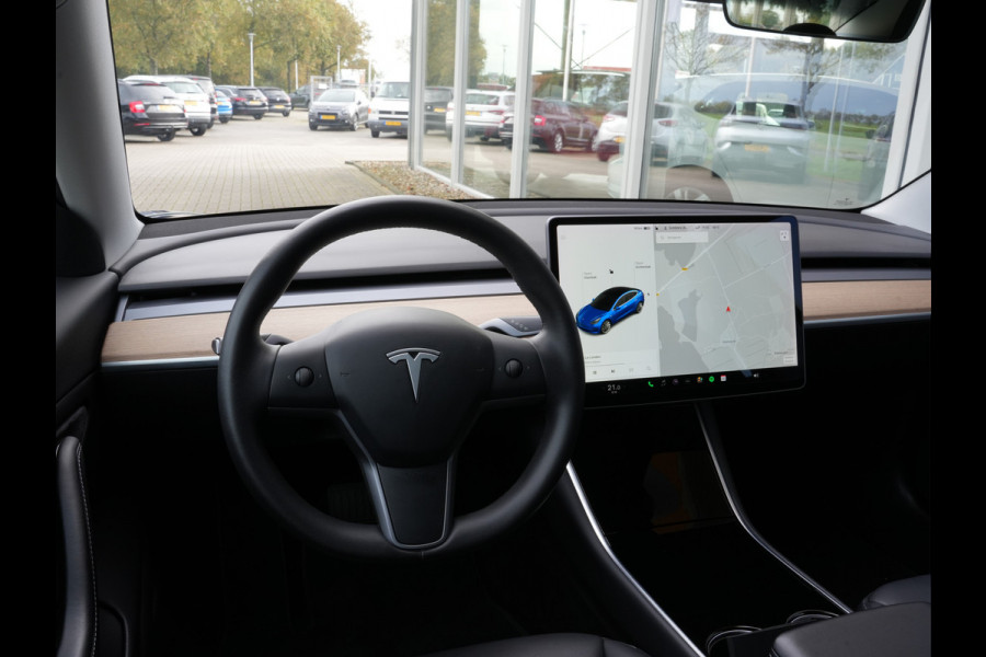 Tesla Model 3 Long Range AWD 75 kWh | Full Autopilot 3 | Navigatie | Climate Control Tesla Model 3 Long Range AWD 75 kWh | Full Autopilot 3 | Navigatie | Climate Control