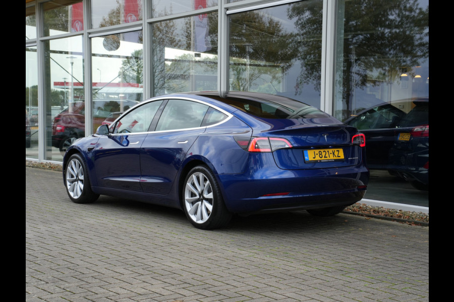 Tesla Model 3 Long Range AWD 75 kWh | Full Autopilot 3 | Navigatie | Climate Control Tesla Model 3 Long Range AWD 75 kWh | Full Autopilot 3 | Navigatie | Climate Control