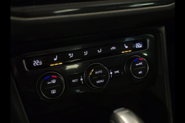 Volkswagen Tiguan 1.5 TSI ACT R-LINE|PANO|VIRT-COCKP.|ACC Volkswagen Tiguan 1.5 TSI ACT R-LINE|PANO|VIRT-COCKP.|ACC