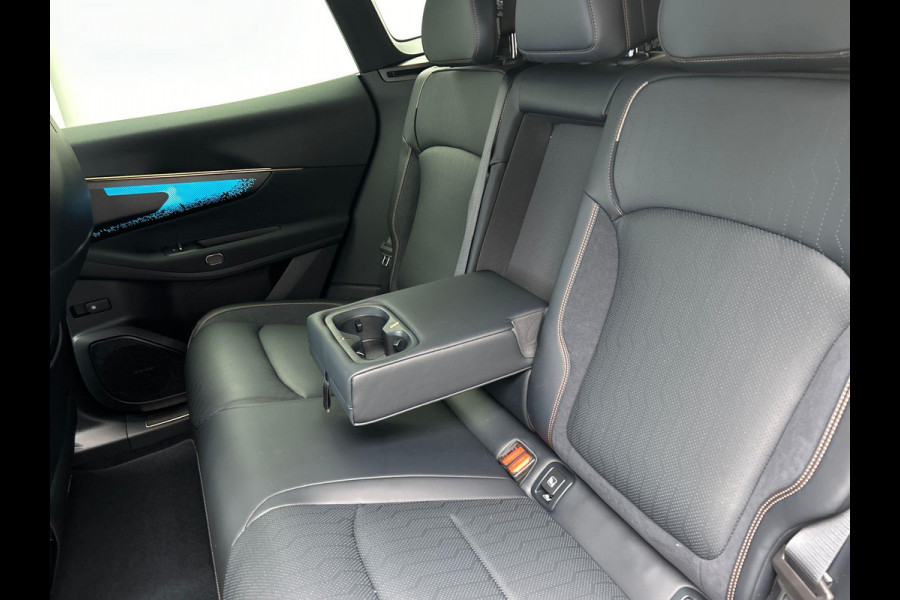Lynk & Co 08 1.5 More * Direct Beschikbaar * Harman/Kardon Stoelmassage 200km Elektrisch 21''