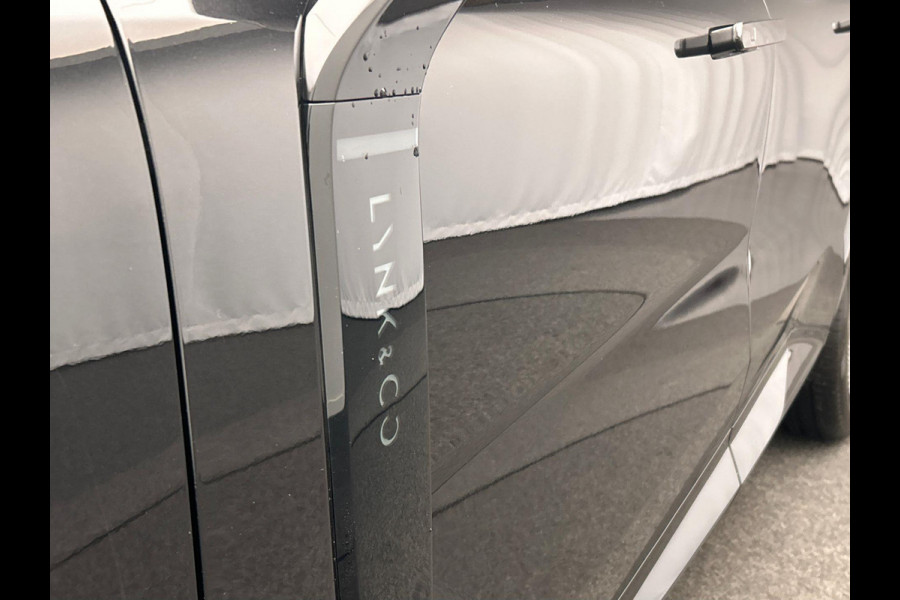 Lynk & Co 08 1.5 More * Direct Beschikbaar * Harman/Kardon Stoelmassage 200km Elektrisch 21''