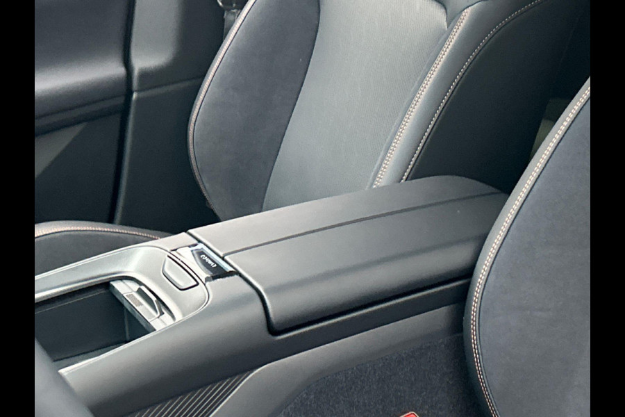 Lynk & Co 08 1.5 More * Direct Beschikbaar * Harman/Kardon Stoelmassage 200km Elektrisch 21''