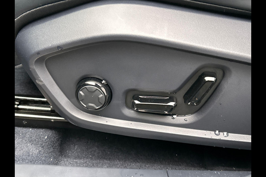 Lynk & Co 08 1.5 More * Direct Beschikbaar * Harman/Kardon Stoelmassage 200km Elektrisch 21''