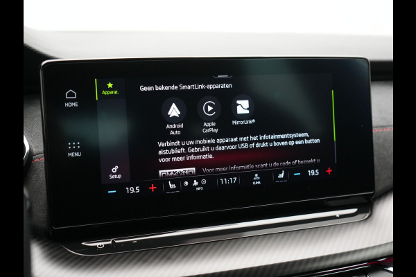 Škoda Octavia Combi 1.4 TSI RS iV Business Plug In Hybrid 245pk Dealer O.H PHEV | Adaptive Cruise | Camera | Sportstoelen Verwarmd | Apple Carplay | Navigatie | Crystal LED | Blis | Keyless | Stuur Verwarmd | Virtual | DAB |