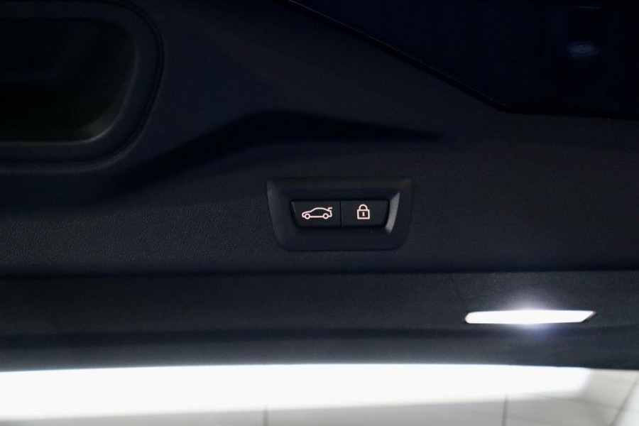 BMW X5 xDrive45e M Sport| PANO| LASER| HK| HUD| TrkHk|BTW BMW X5 xDrive45e M Sport| PANO| LASER| HK| HUD| TrkHk|BTW