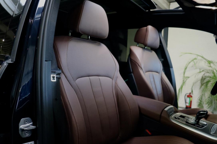 BMW X5 xDrive45e M Sport| PANO| LASER| HK| HUD| TrkHk|BTW BMW X5 xDrive45e M Sport| PANO| LASER| HK| HUD| TrkHk|BTW