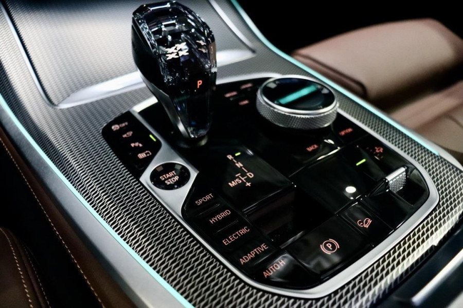 BMW X5 xDrive45e M Sport| PANO| LASER| HK| HUD| TrkHk|BTW BMW X5 xDrive45e M Sport| PANO| LASER| HK| HUD| TrkHk|BTW