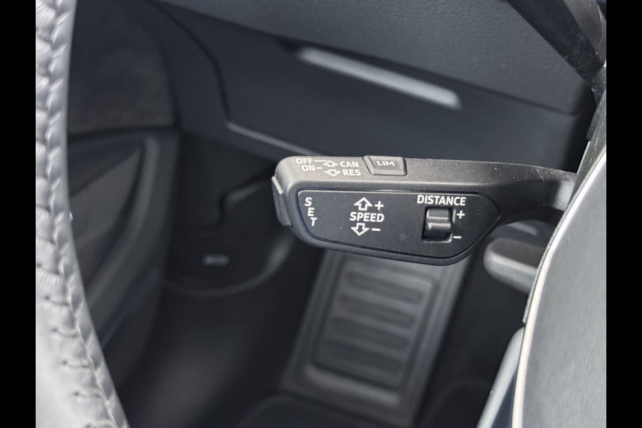 Audi e-tron 50 Quattro 313pk SOH 92% Leer Pano-dak Bang&Olufsen®-Hifi Memory Adaptieve Cruise Control Stoelverwarming DAB Elek.verst.Stoelen Led Elek.Achterklep Business Edition Plus 71kWh 1e Eigenaar Origineel Nederlandse Auto Nieuwprijs €75.963,-