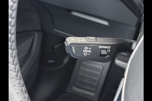 Audi e-tron 50 Quattro 313pk SOH 92% Leer Pano-dak Bang&Olufsen®-Hifi Memory Adaptieve Cruise Control Stoelverwarming DAB Elek.verst.Stoelen Led Elek.Achterklep Business Edition Plus 71kWh 1e Eigenaar Origineel Nederlandse Auto Nieuwprijs €75.963,-
