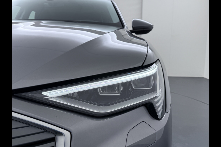 Audi e-tron 50 Quattro 313pk SOH 92% Leer Pano-dak Bang&Olufsen®-Hifi Memory Adaptieve Cruise Control Stoelverwarming DAB Elek.verst.Stoelen Led Elek.Achterklep Business Edition Plus 71kWh 1e Eigenaar Origineel Nederlandse Auto Nieuwprijs €75.963,-