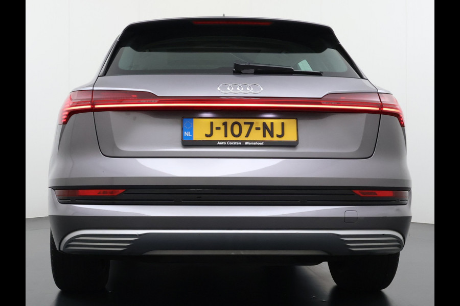 Audi e-tron 50 Quattro 313pk SOH 92% Leer Pano-dak Bang&Olufsen®-Hifi Memory Adaptieve Cruise Control Stoelverwarming DAB Elek.verst.Stoelen Led Elek.Achterklep Business Edition Plus 71kWh 1e Eigenaar Origineel Nederlandse Auto Nieuwprijs €75.963,-