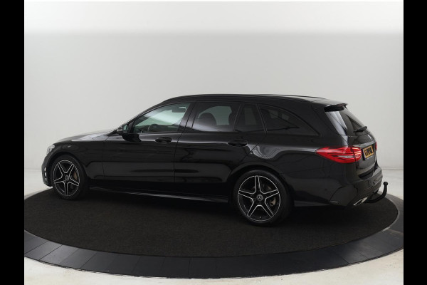 Mercedes-Benz C-Klasse 160 AMG Upgrade Edition | Trekhaak | Stoelverwarming | Night Pack | Carplay | Sfeerverlichting | Digital Cockpit | Leder/Alcantara | Navigatie | Camera | Park Assist Mercedes-Benz C-Klasse 160 AMG Upgrade Edition | Trekhaak | Stoelverwarming | Night Pack | Carplay | Sfeerverlichting | Digital Cockpit | Leder/Alcantara | Navigatie | Camera | Park Assist