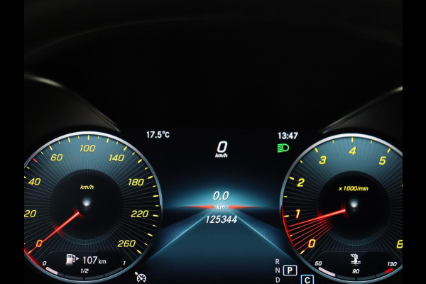 Mercedes-Benz C-Klasse 160 AMG Upgrade Edition | Trekhaak | Stoelverwarming | Night Pack | Carplay | Sfeerverlichting | Digital Cockpit | Leder/Alcantara | Navigatie | Camera | Park Assist Mercedes-Benz C-Klasse 160 AMG Upgrade Edition | Trekhaak | Stoelverwarming | Night Pack | Carplay | Sfeerverlichting | Digital Cockpit | Leder/Alcantara | Navigatie | Camera | Park Assist