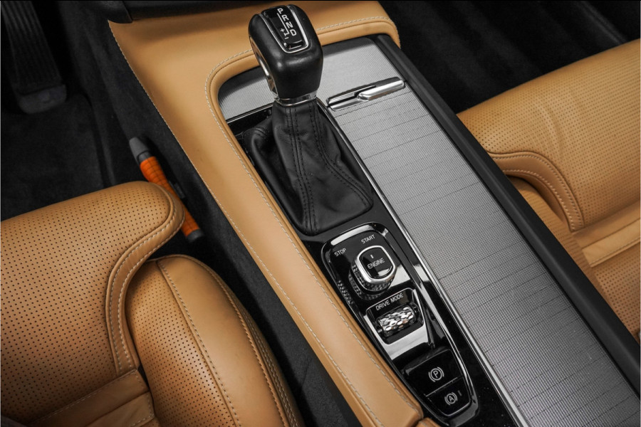 Volvo V90 2.0 T5 Inscription Pano HUD Camera Elek Trekhaak Volvo V90 2.0 T5 Inscription Pano HUD Camera Elek Trekhaak