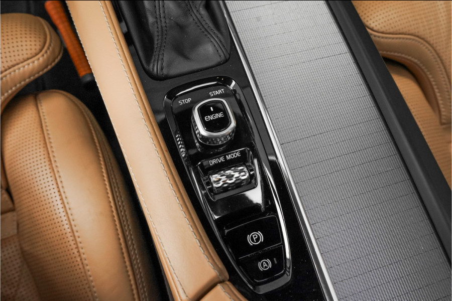 Volvo V90 2.0 T5 Inscription Pano HUD Camera Elek Trekhaak Volvo V90 2.0 T5 Inscription Pano HUD Camera Elek Trekhaak