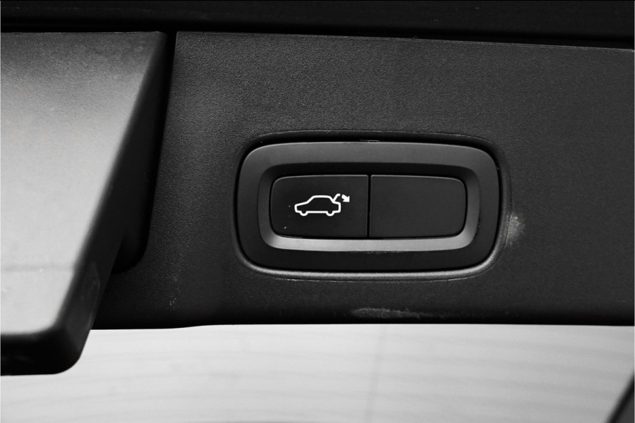 Volvo V90 2.0 T5 Inscription Pano HUD Camera Elek Trekhaak Volvo V90 2.0 T5 Inscription Pano HUD Camera Elek Trekhaak