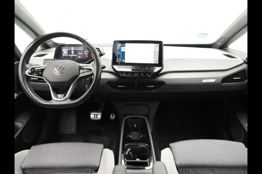 Volkswagen ID.3 First Max 58 kWh 204pk Panorama Navigatie Camera Acc Stoelverwarming 301 Volkswagen ID.3 First Max 58 kWh 204pk Panorama Navigatie Camera Acc Stoelverwarming 301